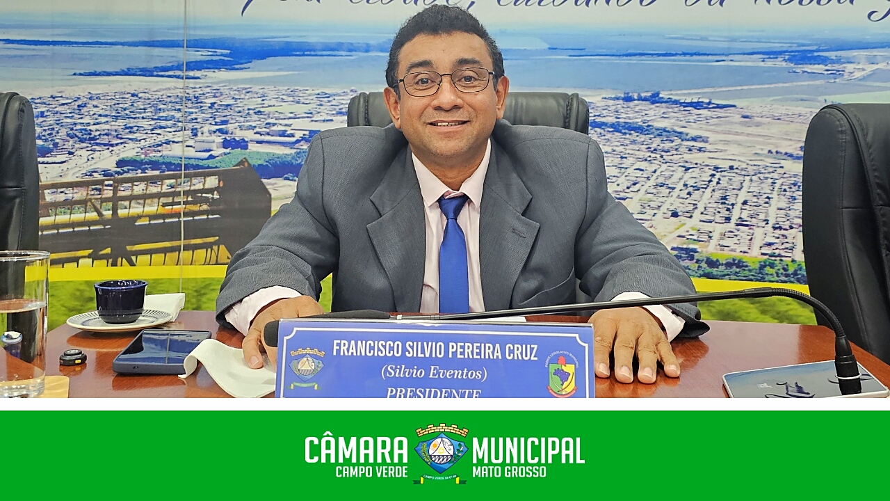 Silvio Eventos indica a retirada lateral da tela e construção de arquibancada no campo de futebol da Área de Lazer recanto do Sol.