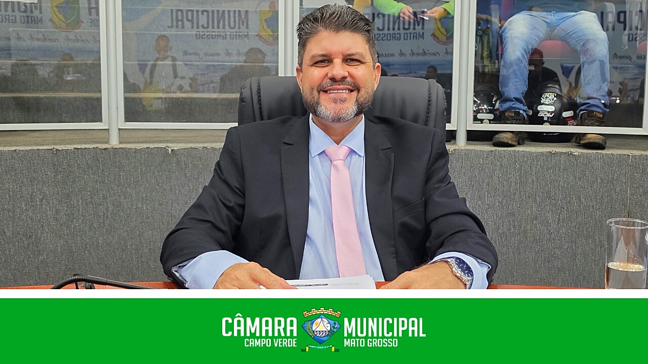 O vereador Zezinho da Farmácia indica a instalação de lixeiras e coleta semanal de lixo na Comunidade Bom Jardim.