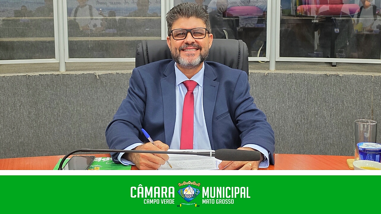 Zezinho da Farmácia indica aquisição de uma caminhonete para Secretaria Municipal de Assistência Social e Habitação.